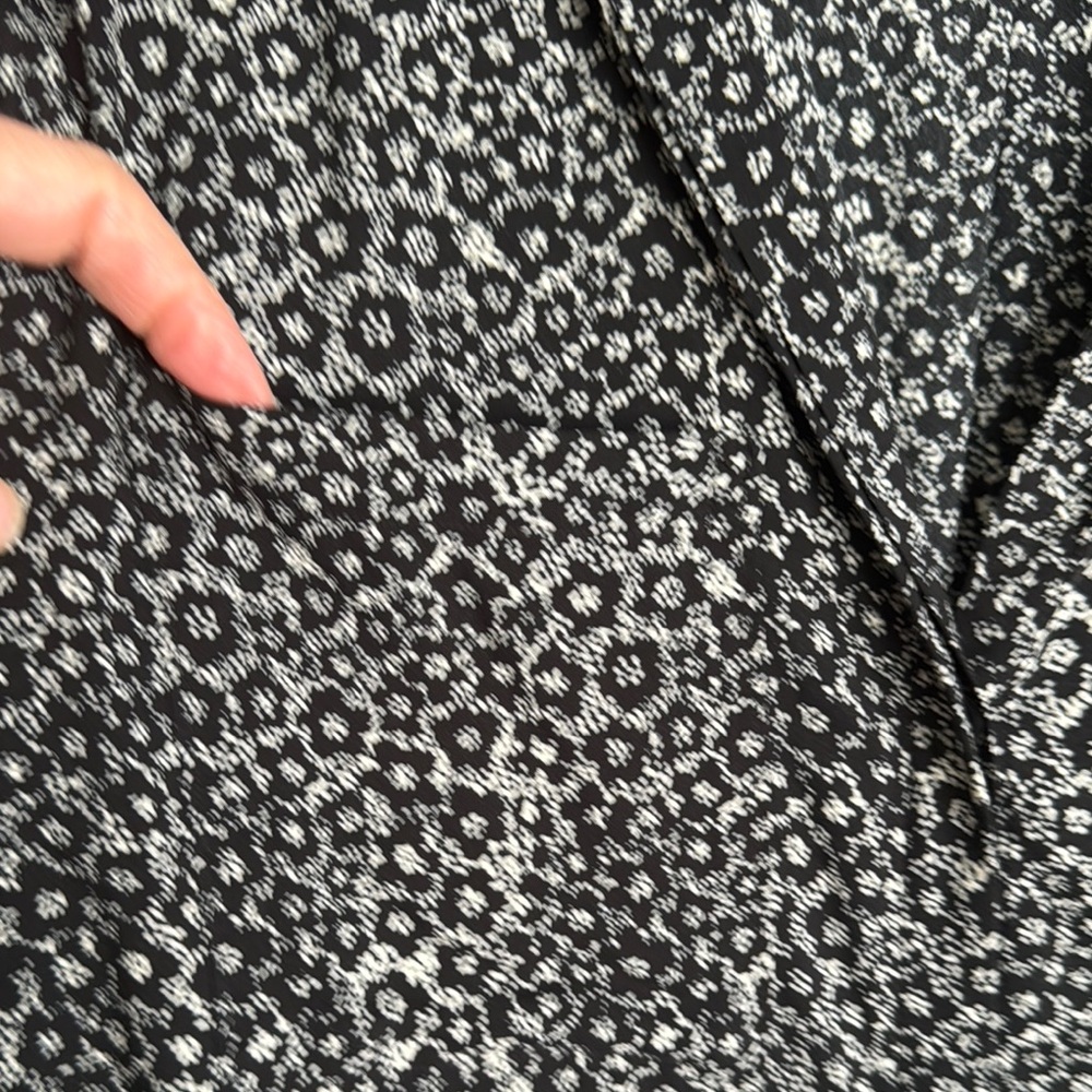 NWOT Anthropologie Cloth and Stone Blouse - Picture 3 of 8
